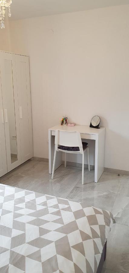 Apartmani Naomi&Leo 塞尼 外观 照片